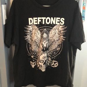 The Deftones shirt